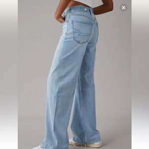 AMERICAN EAGLE DREAMY DRAPE STRETCH SUPER HIGH WAISTED BAGGY WIDE LEG JEAN